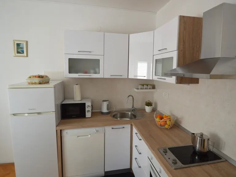 Kuhinja i blagovaonica